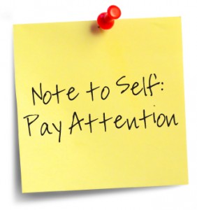 post-it-note_pay-attention